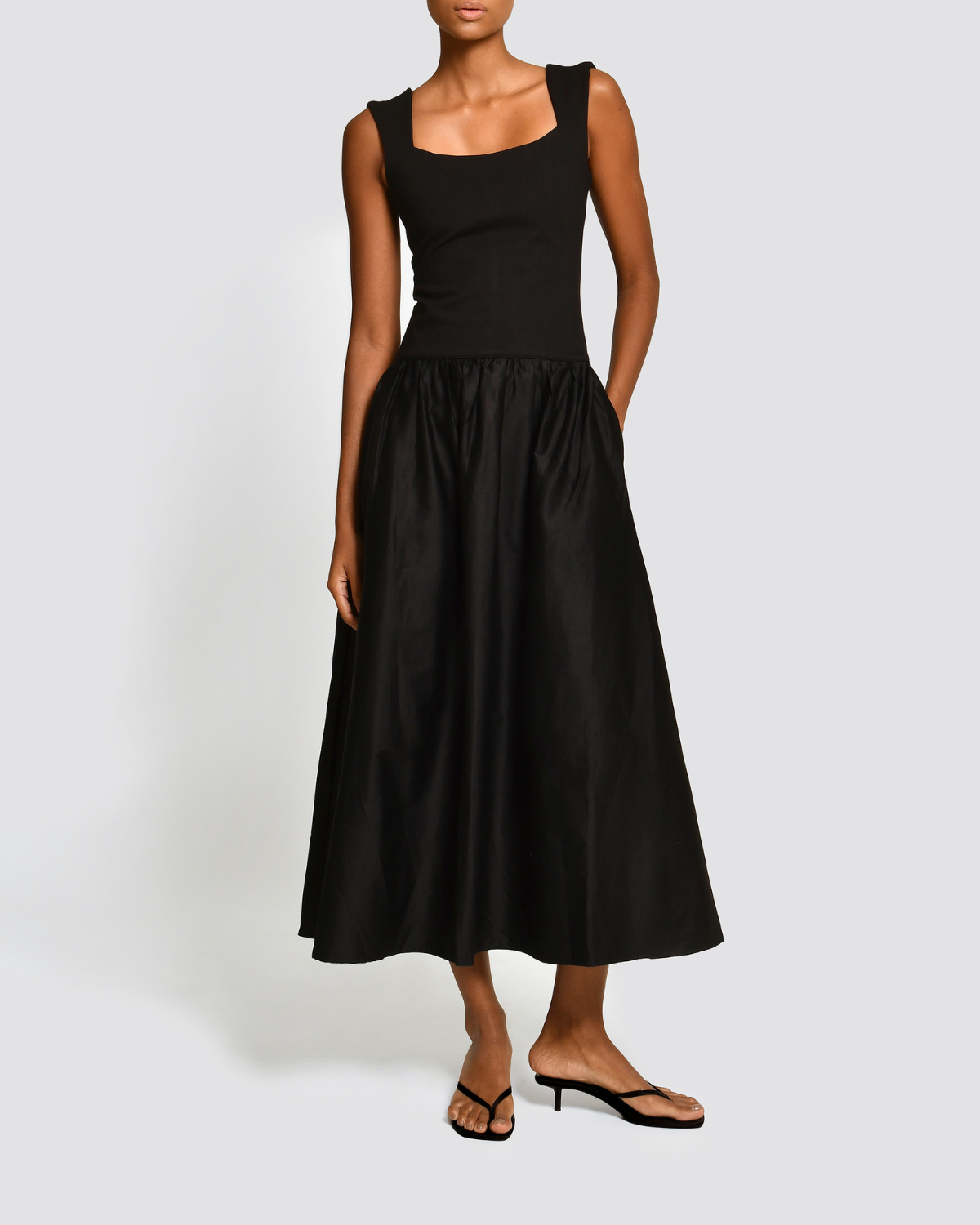 Alba Black Dress